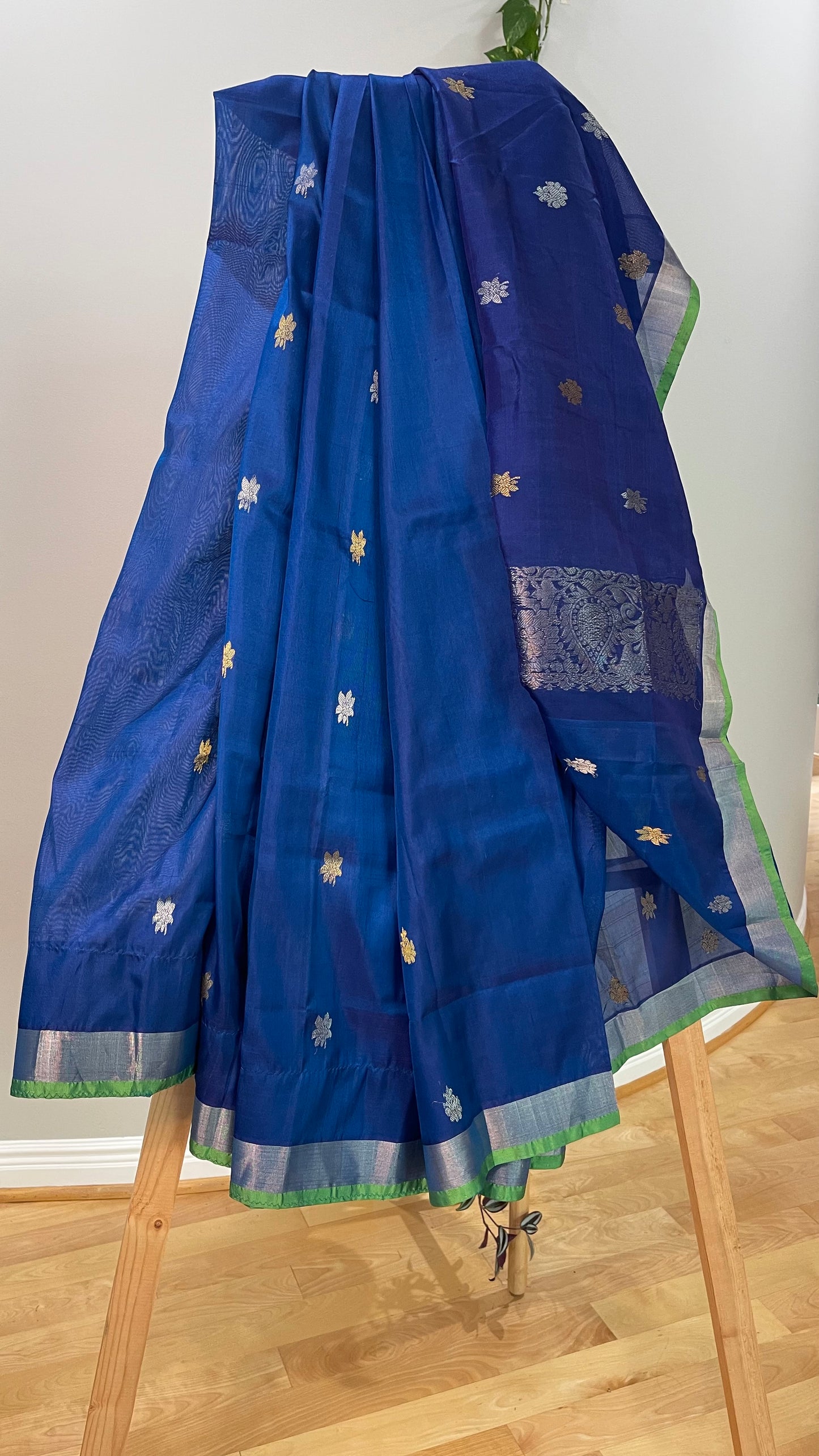 Elegant Teal Blue Saree with Parrot Green Selvedge and Self Zari